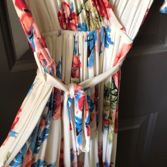 SAVED BY THE DRESS WHITE AND FLORAL HI-LOW DRESS - Picture 3 of 5